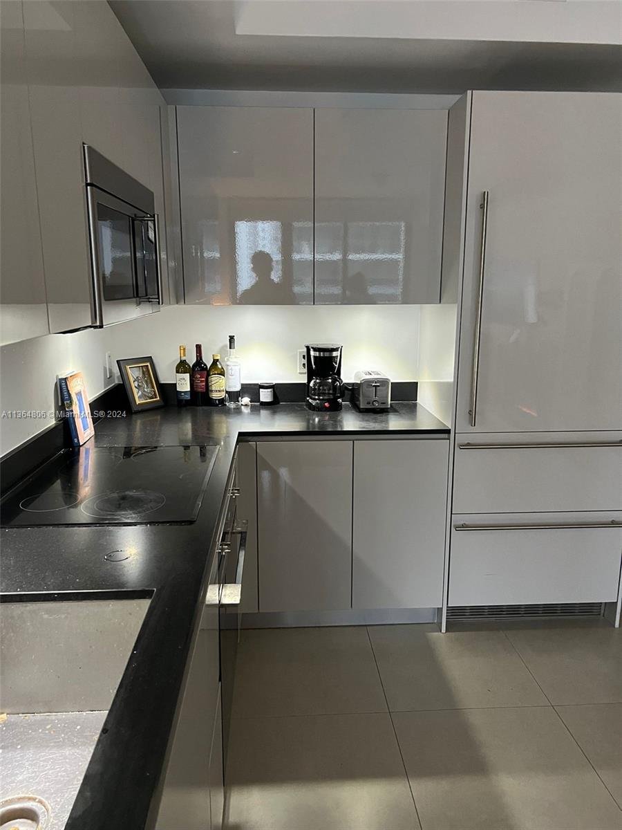 1010 Brickell Ave # 2010, Miami FL 33131