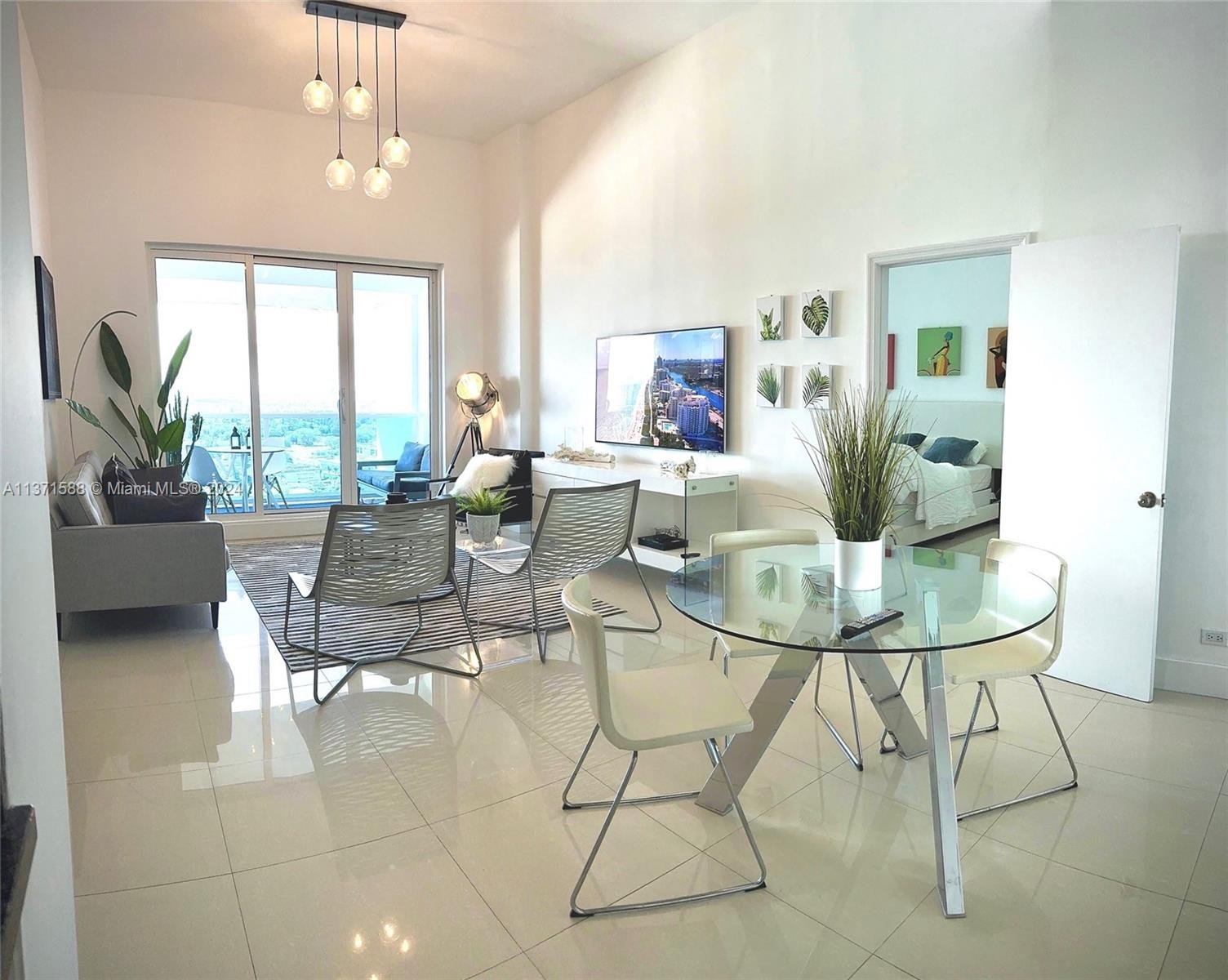 2301 Collins Ave # 1626, Miami Beach FL 33139