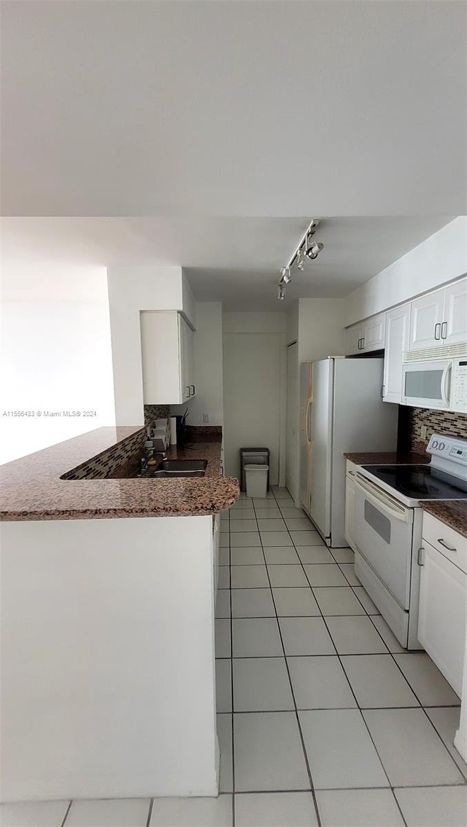 1155 Brickell Bay Dr # 2805, Miami FL 33131