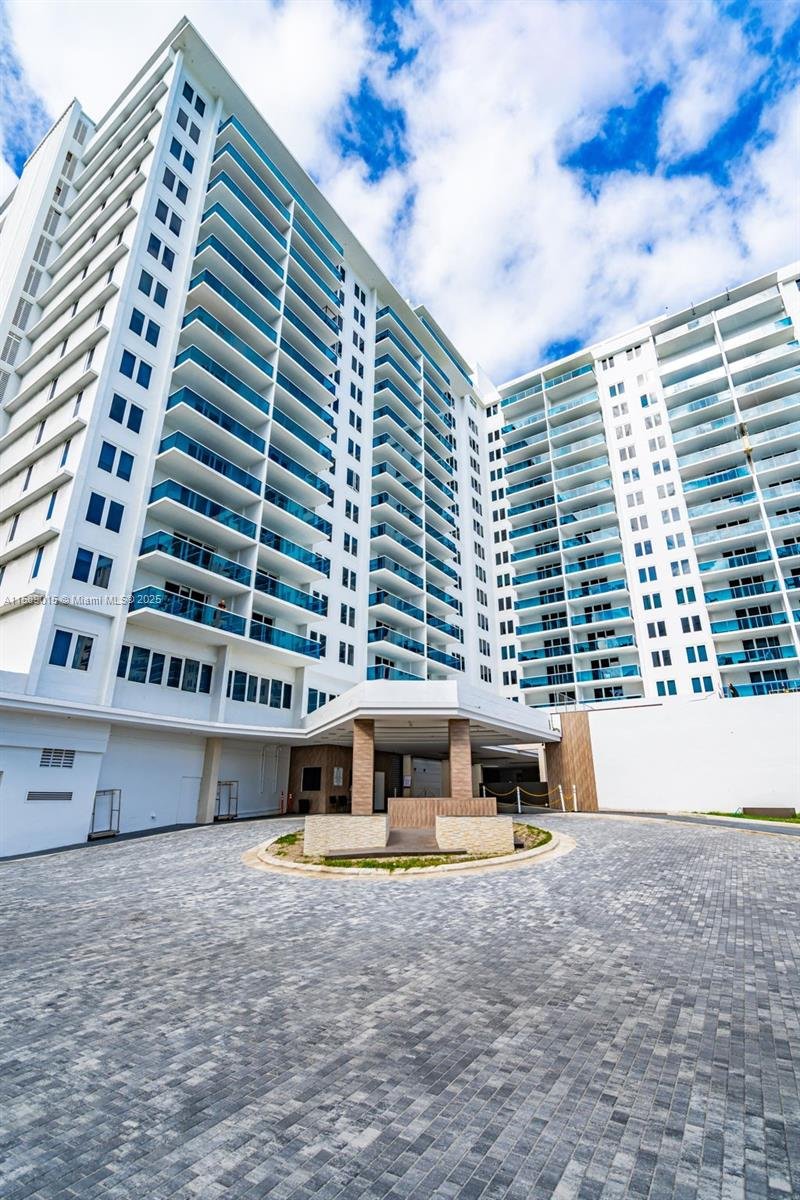 2301 Collins Ave # 325, Miami Beach FL 33139