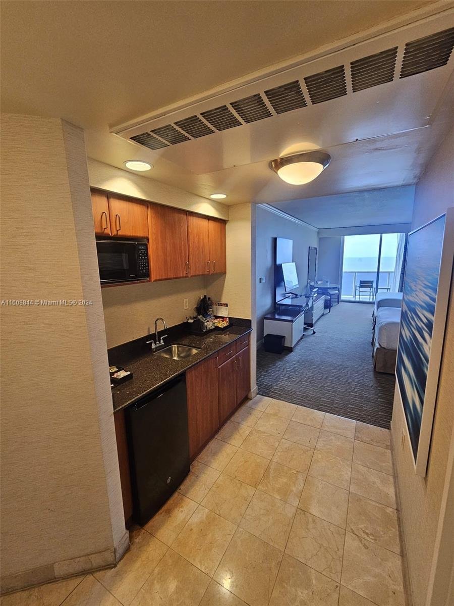 18001 Collins Ave # 2610, Sunny Isles Beach FL 33160