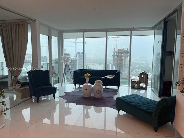 1040 Biscayne Blvd # 2607, Miami FL 33132