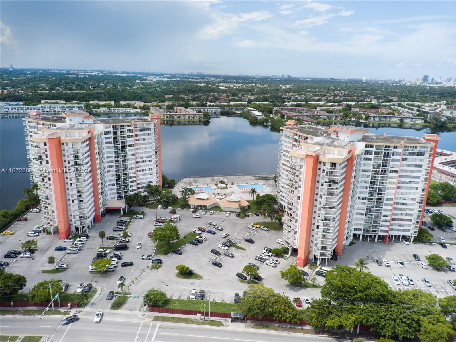 1301 NE Miami Gardens Dr # 1225W, Miami FL 33179