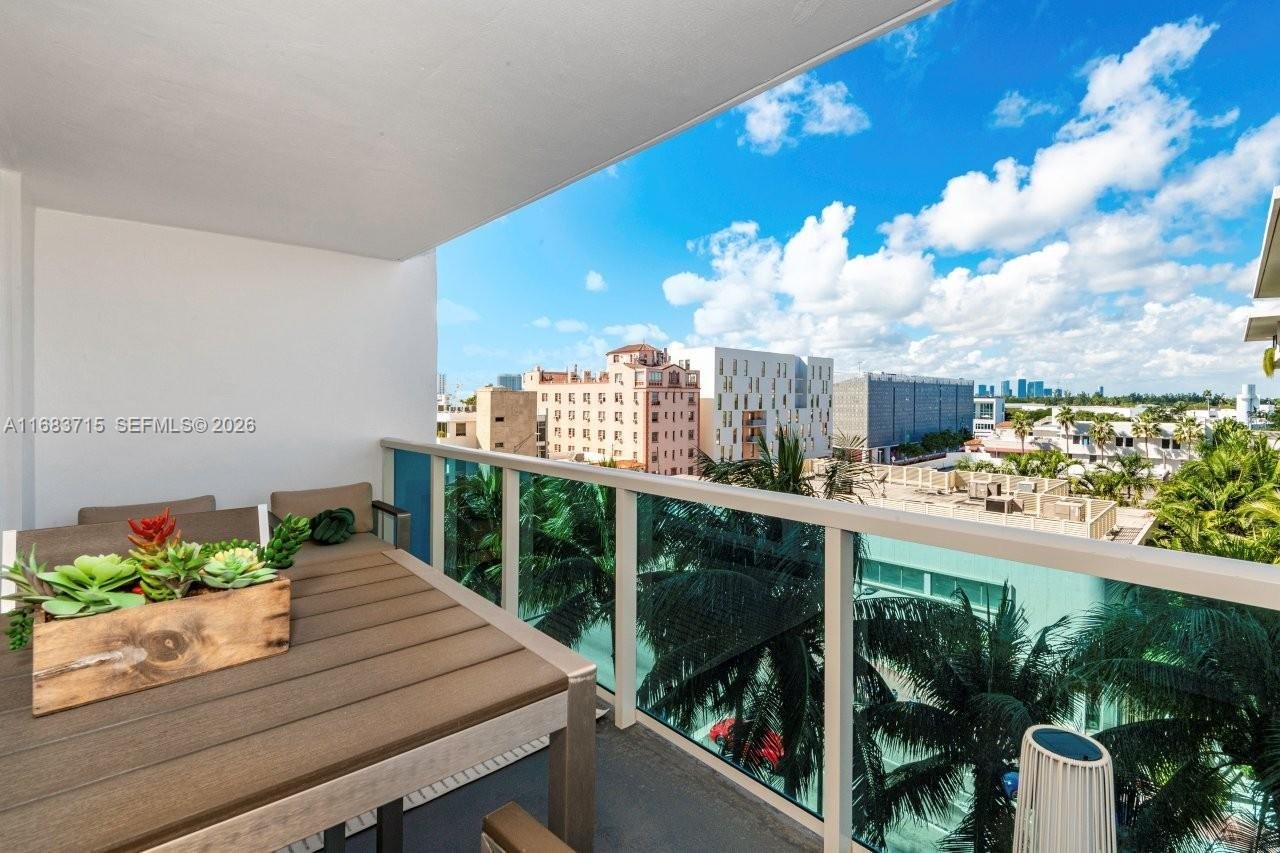 2301 Collins Ave # 534, Miami Beach FL 33139