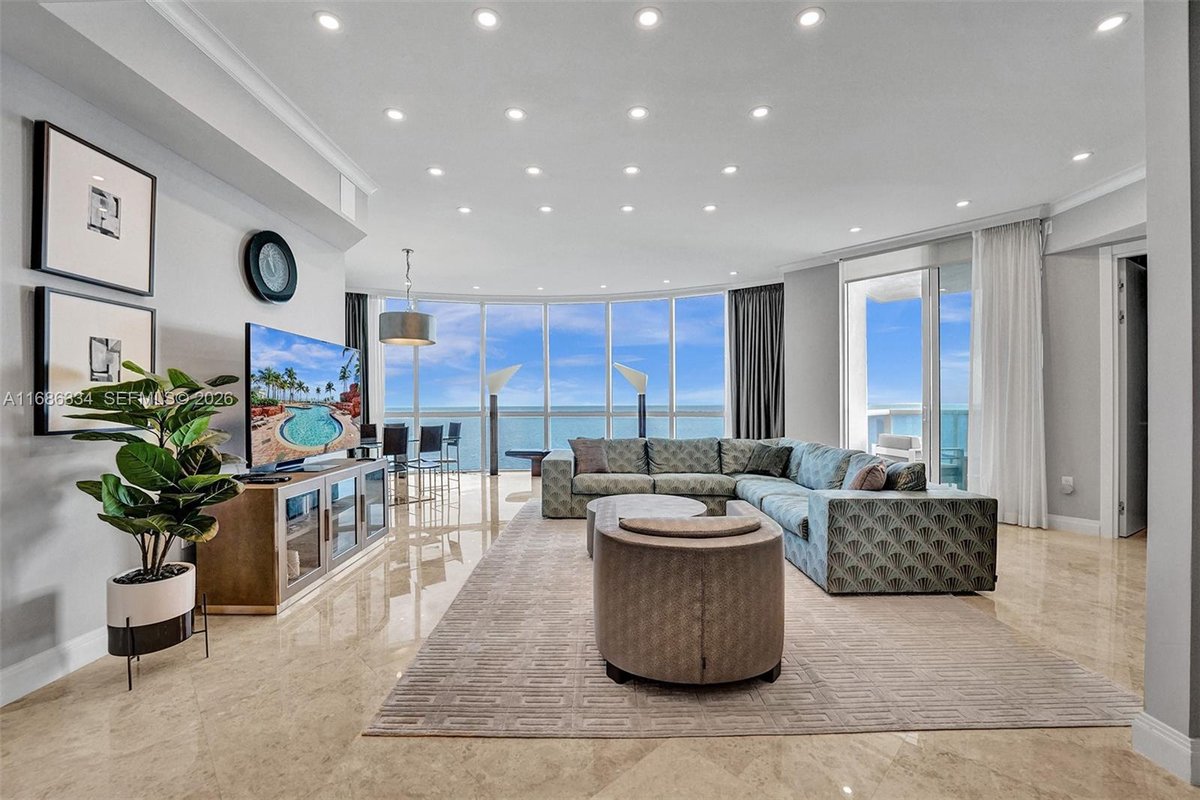 18101 Collins Ave # 3409, Sunny Isles Beach FL 33160