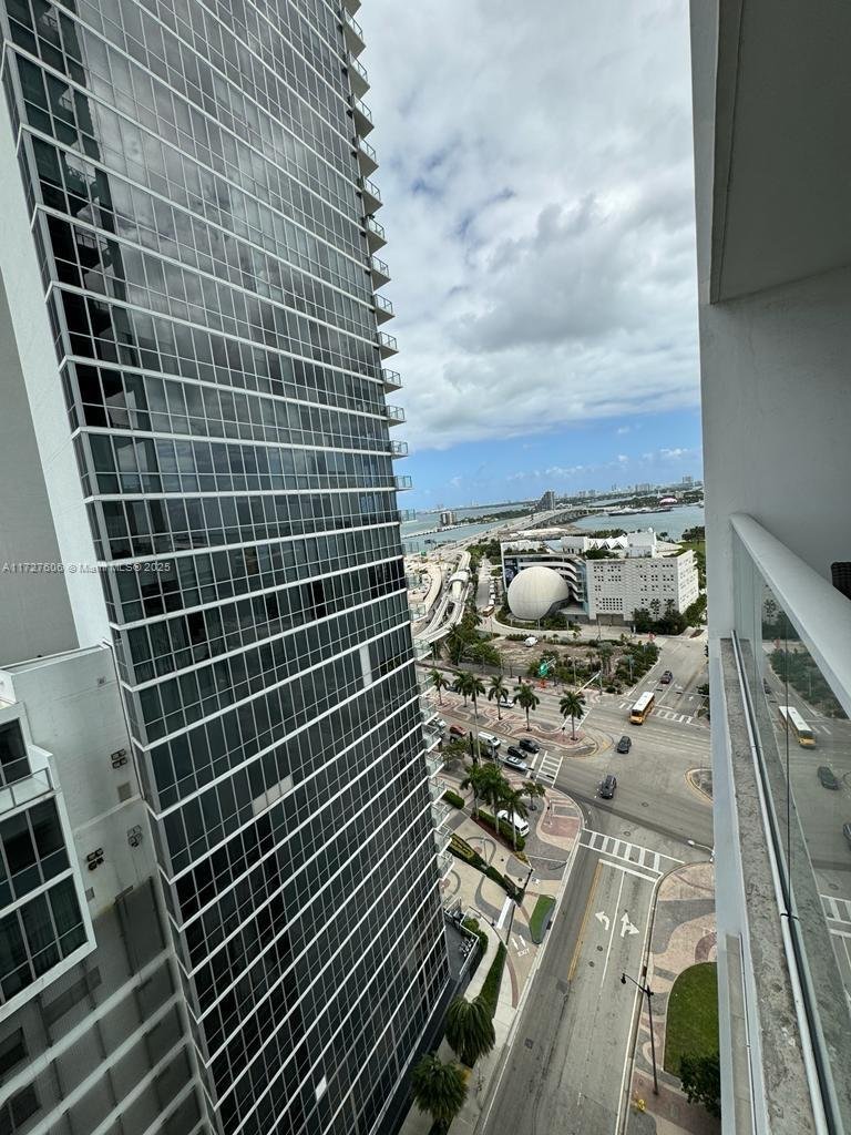 1040 Biscayne Blvd # 1505, Miami FL 33132