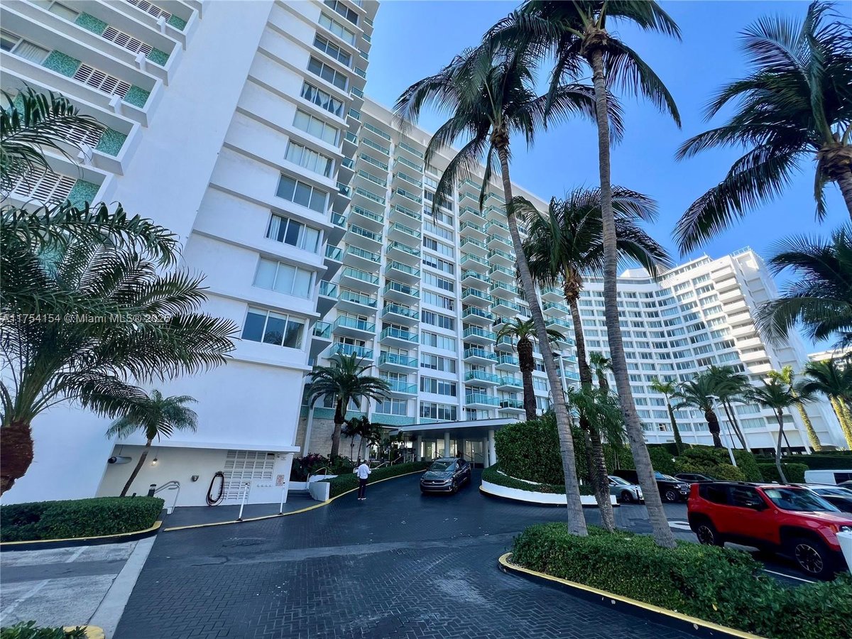 1000 West Ave # 908, Miami Beach FL 33139