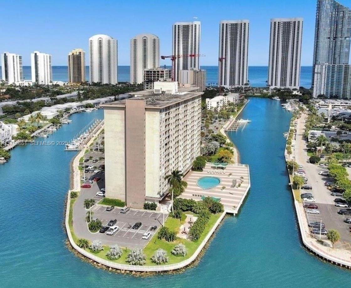 400 Kings Point Dr # 810, Sunny Isles Beach FL 33160