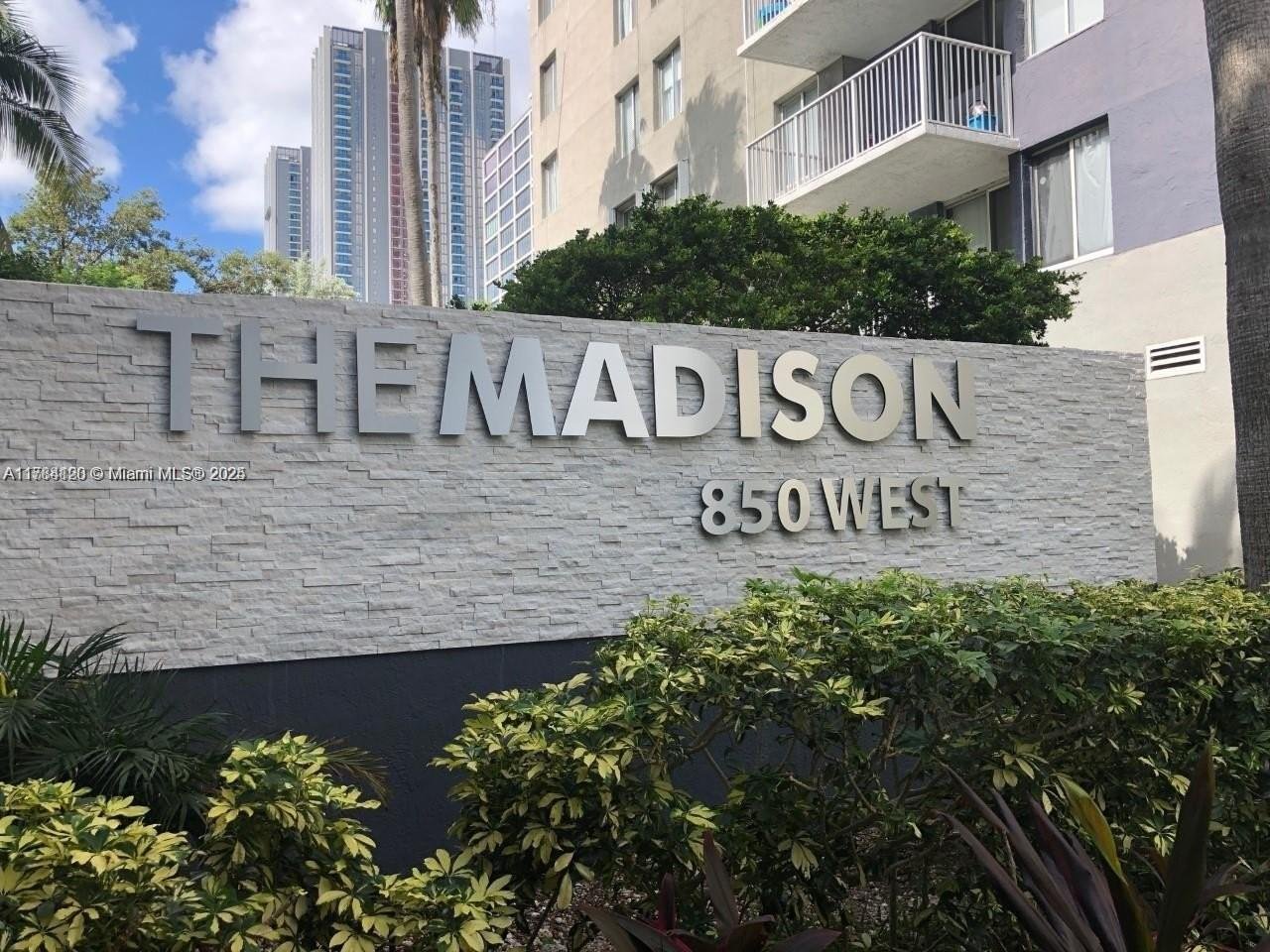 850 N Miami Ave # 2101, Miami FL 33136