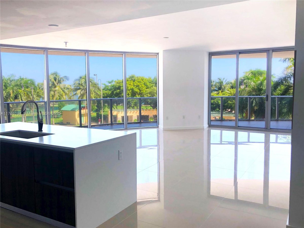 488 NE 18th St # 215, Miami FL 33132