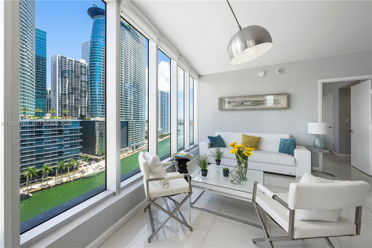 485 Brickell Ave # 1604, Miami FL 33131