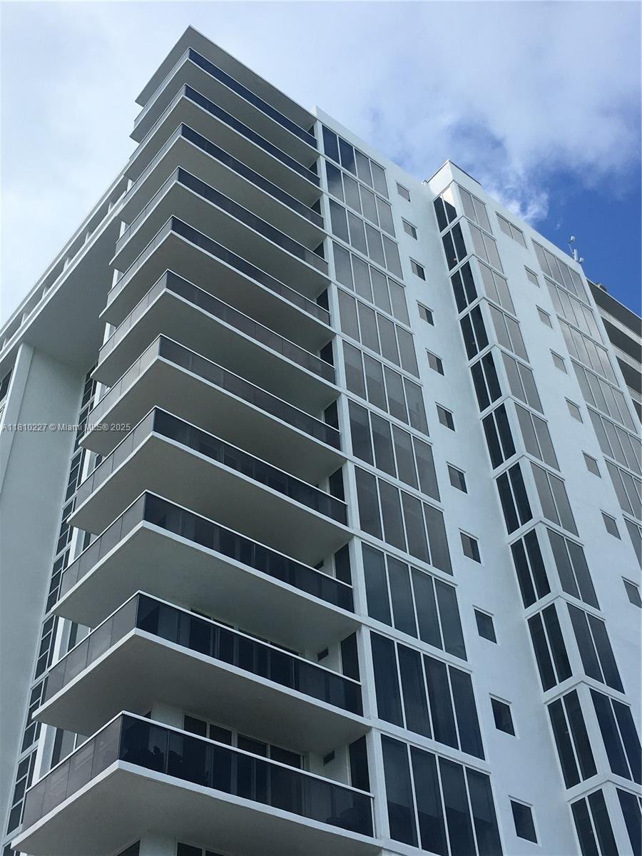 10275 Collins Ave # 628, Bal Harbour FL 33154