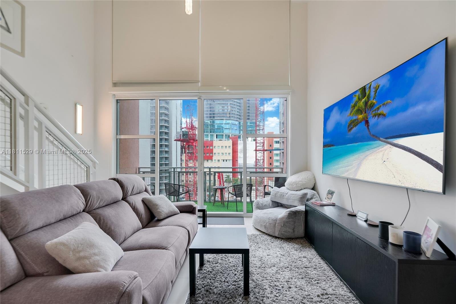 244 Biscayne Blvd # 644, Miami FL 33132