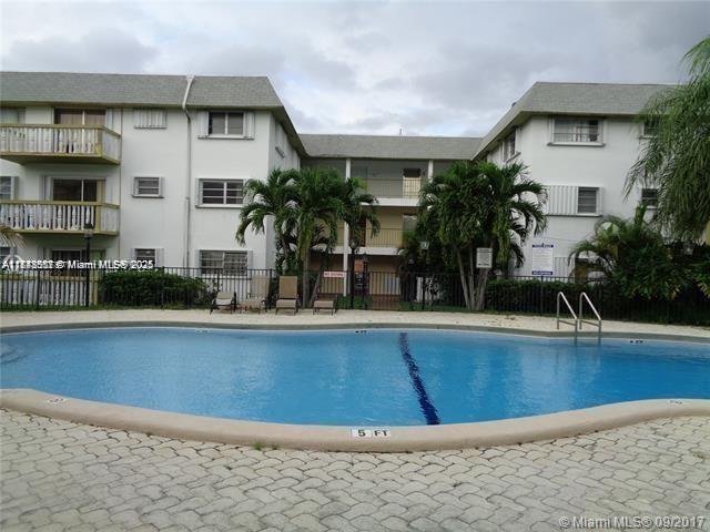 15205 NE 6th Ave # D212, Miami FL 33162