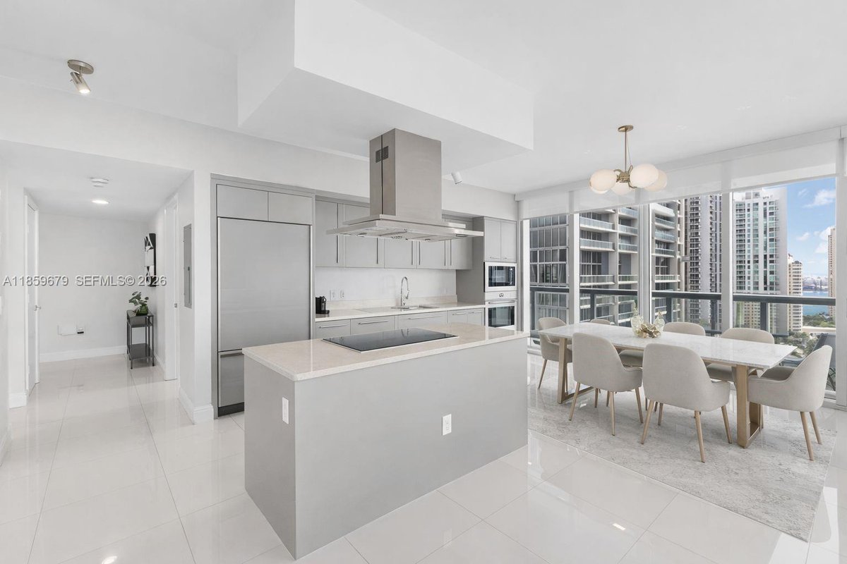 485 Brickell Ave # 2210, Miami FL 33131