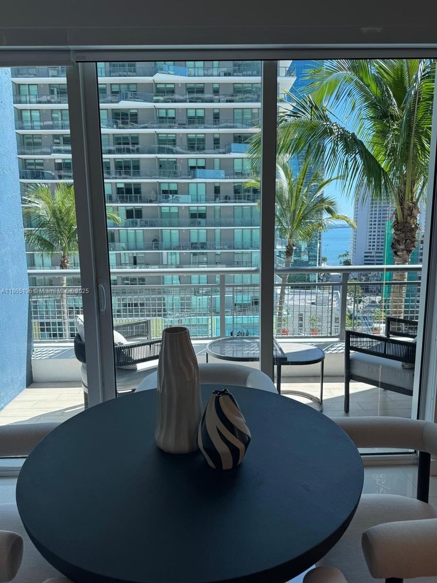 60 SW 13th St # 1406, Miami FL 33130
