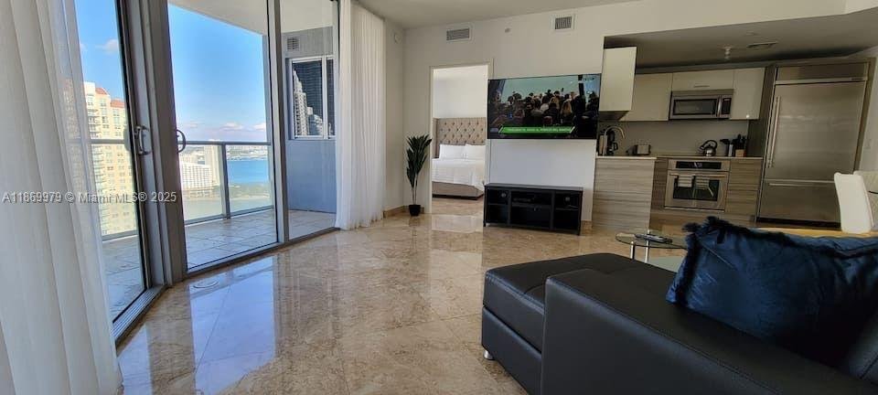 1300 Brickell Bay Dr # 3007, Miami FL 33131