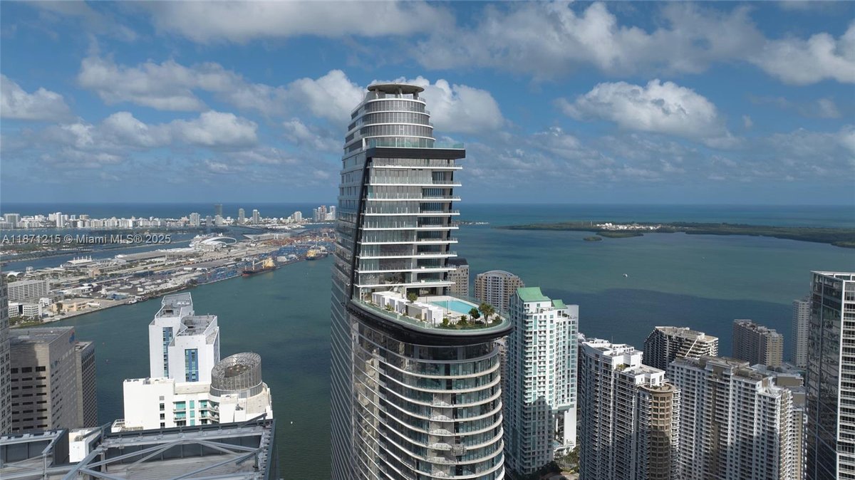300 Biscayne Blvd Way # 503C, Miami FL 33131