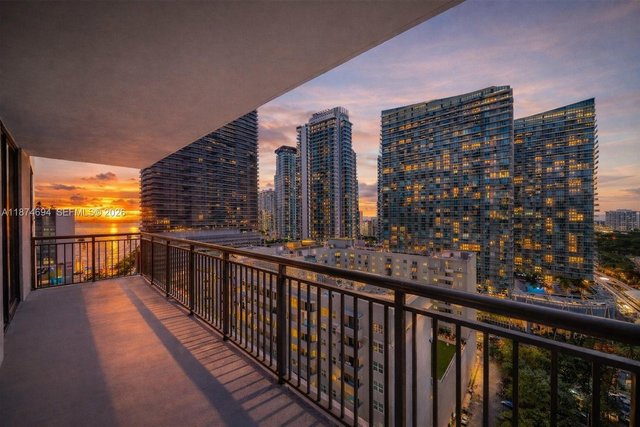 999 SW 1st Ave # 1903, Miami FL 33130