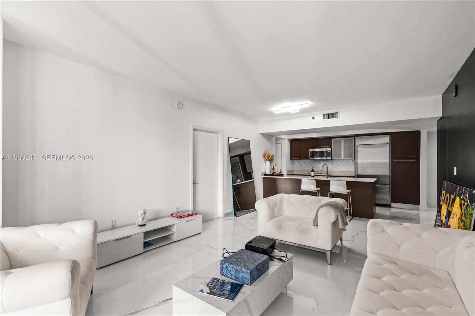 55 SE 6th St # 1203, Miami FL 33131