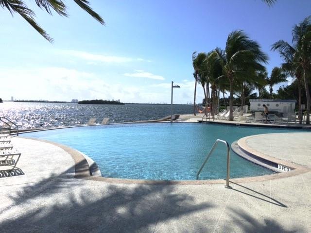 Miami, FL