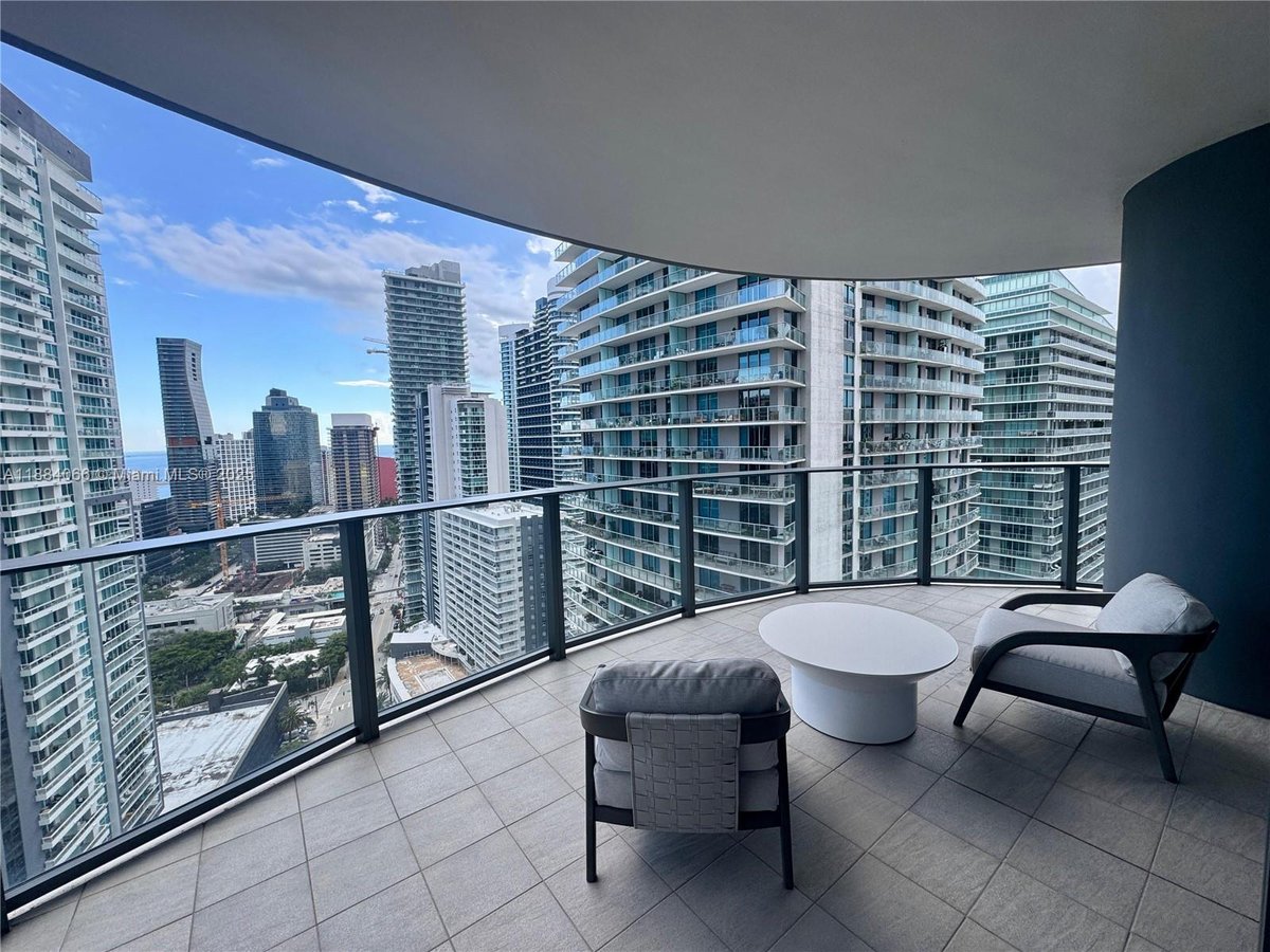 1000 Brickell Plz # 3302, Miami FL 33131