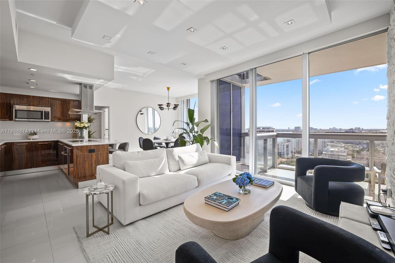 6899 Collins Ave # 1610, Miami Beach FL 33141