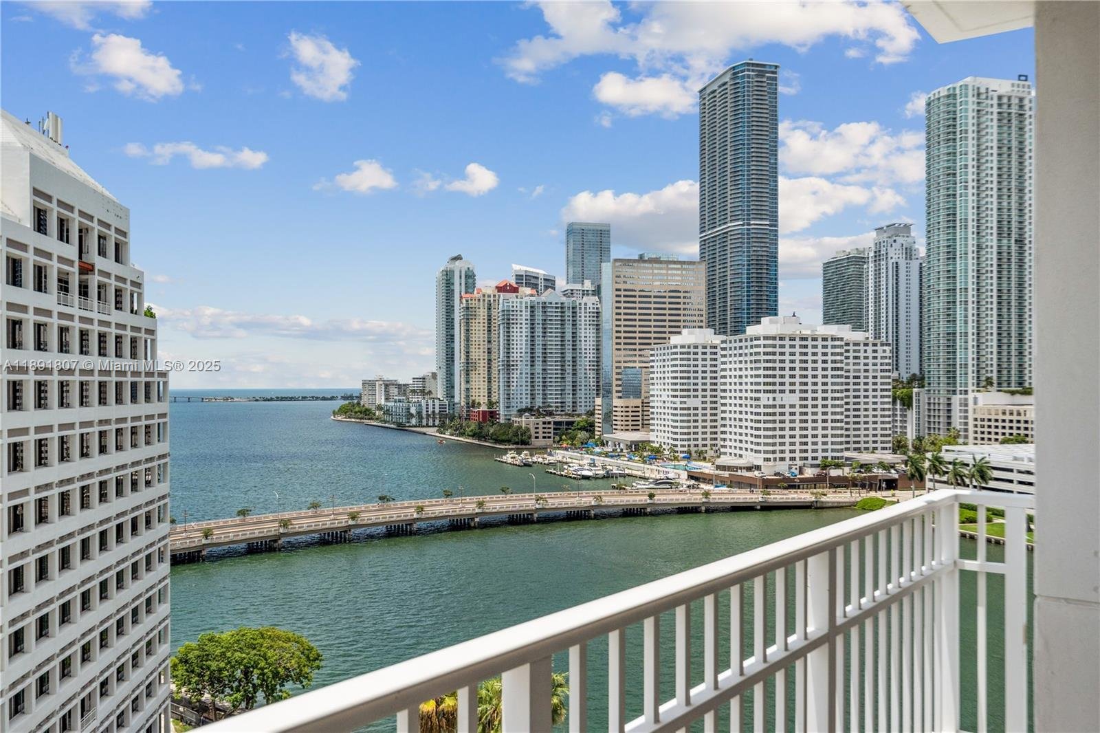 701 Brickell Key Blvd # 1411, Miami FL 33131