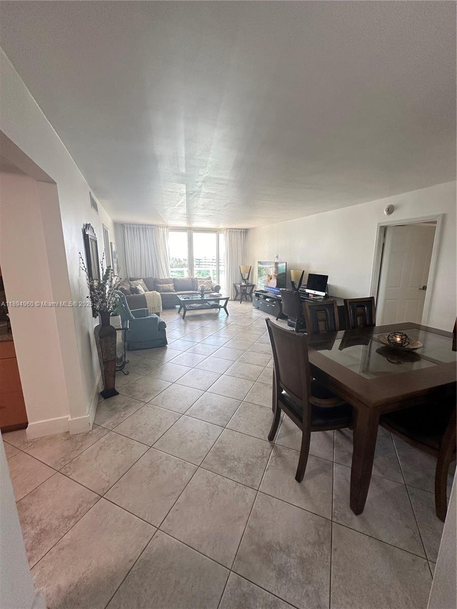 100 Bayview Dr # 601, Sunny Isles Beach FL 33160