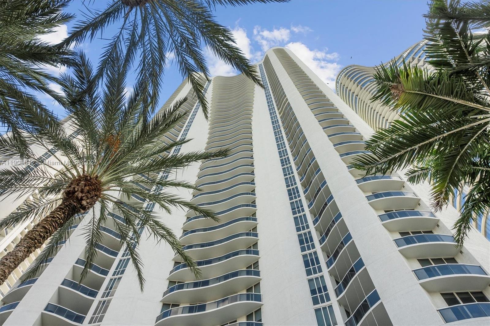 15811 Collins Ave # 3405, Sunny Isles Beach FL 33160