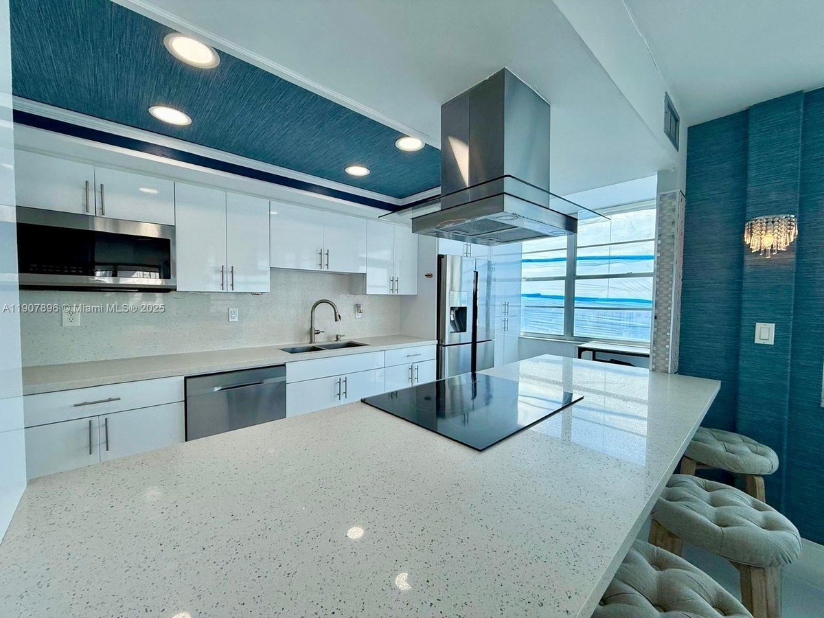 18051 Biscayne Blvd # 1604, Aventura FL 33160