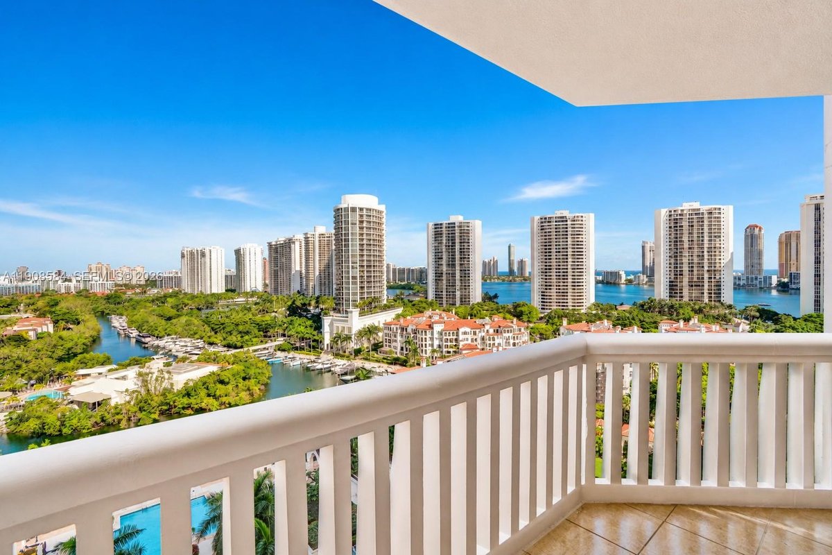 2000 Island Blvd # 1710, Aventura FL 33160