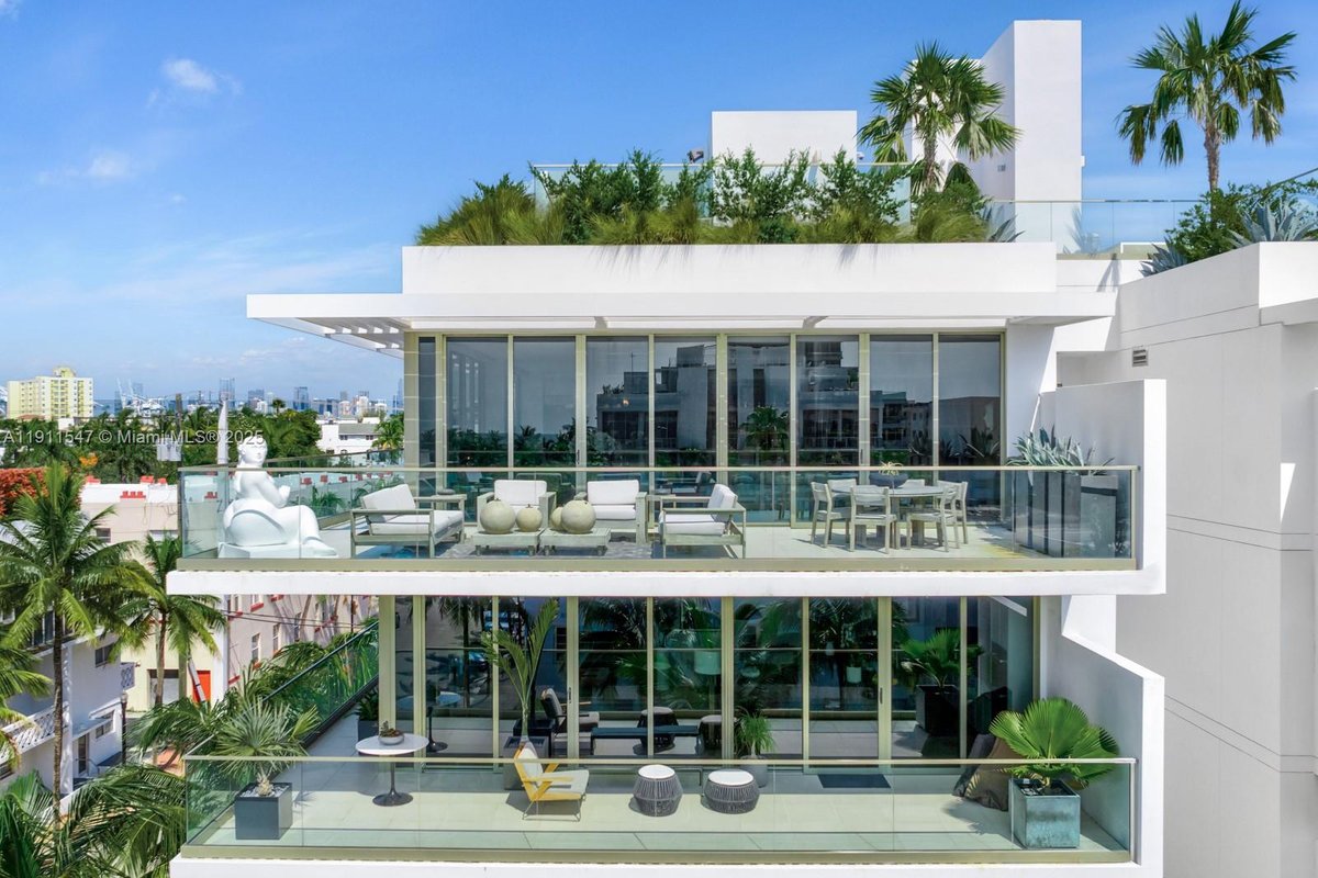 300 Collins Ave, Miami Beach FL 33139