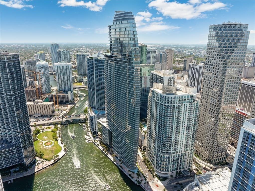 300 Biscayne Blvd Way # 2508, Miami FL 33131
