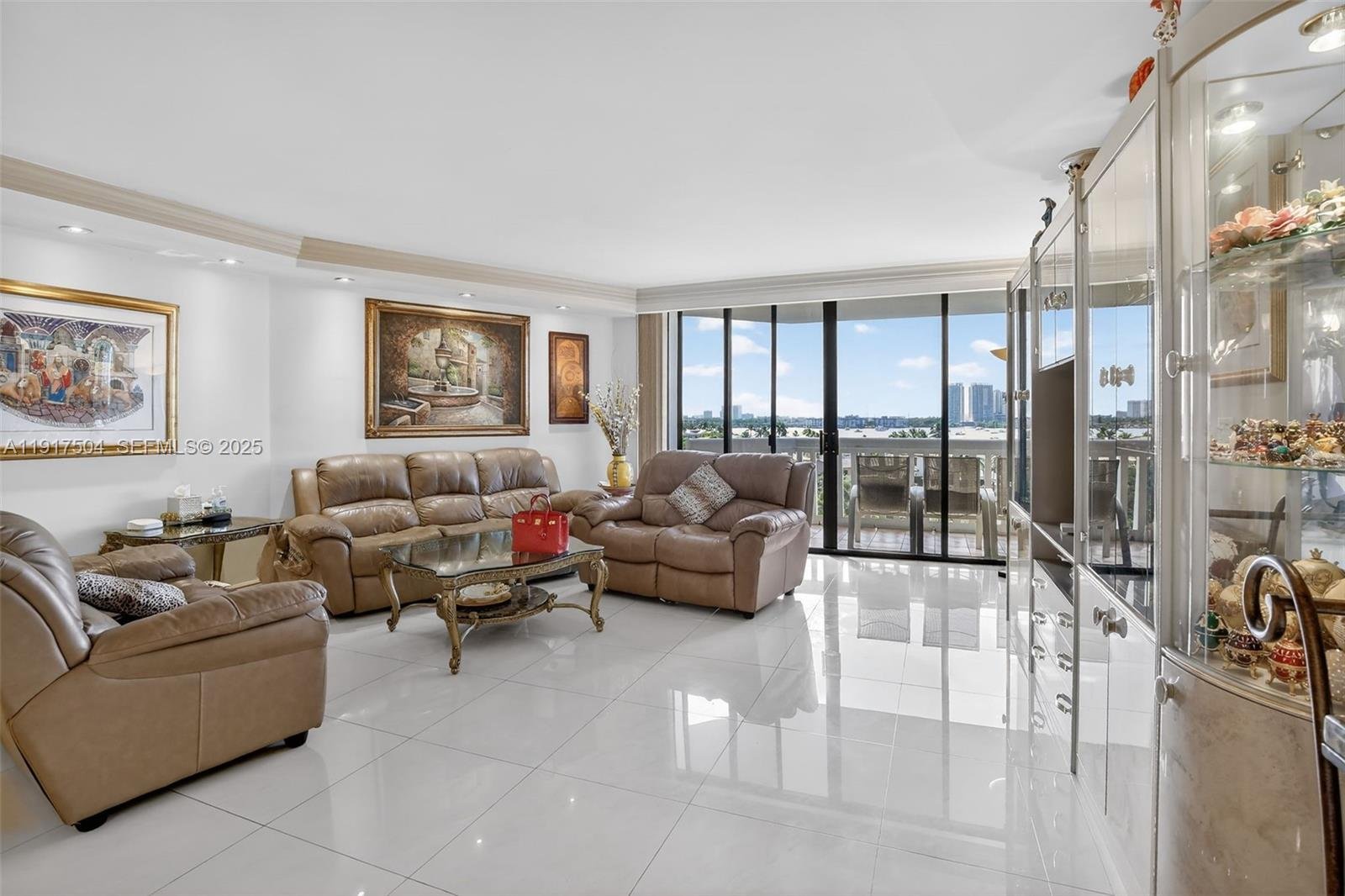 1000 Island Blvd # 602, Aventura FL 33160