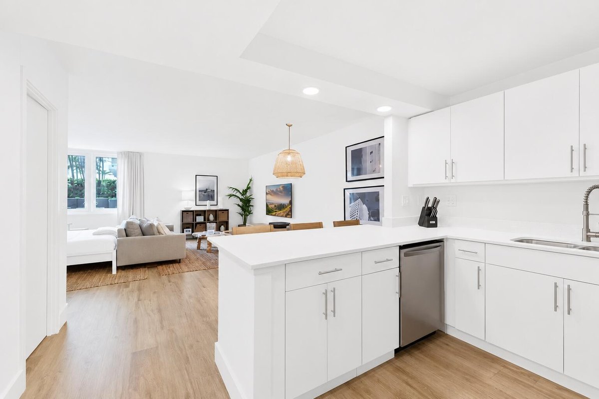 2301 Collins Avenue # 323, Miami Beach FL 33139
