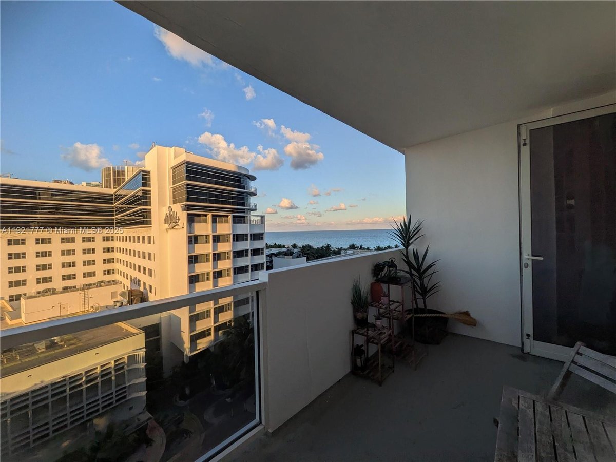 100 Lincoln Rd # 904, Miami Beach FL 33139