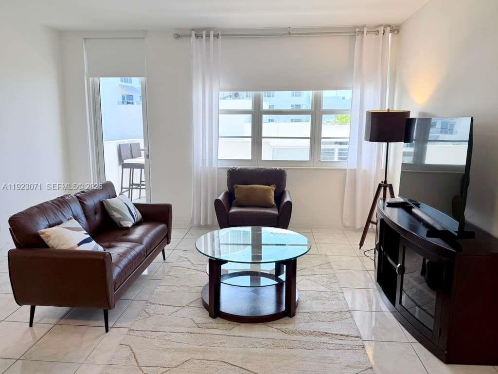 100 Lincoln Rd # 541, Miami Beach FL 33139