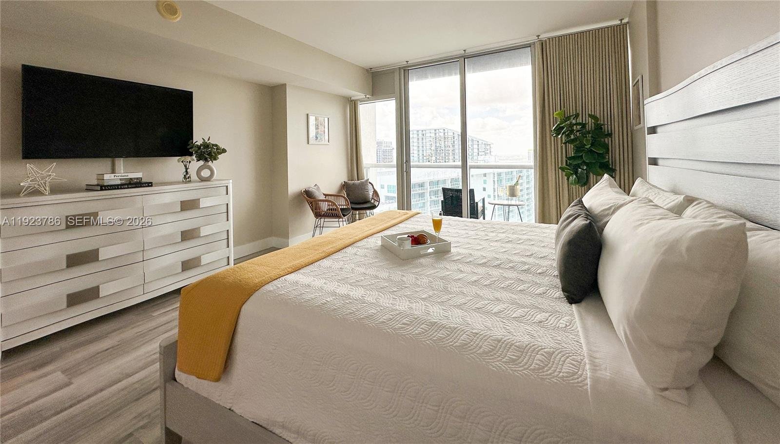 485 Brickell Ave # 4405, Miami FL 33131