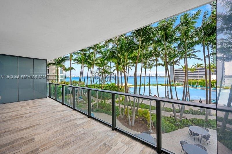 650 NE 32nd St # 602, Miami FL 33137