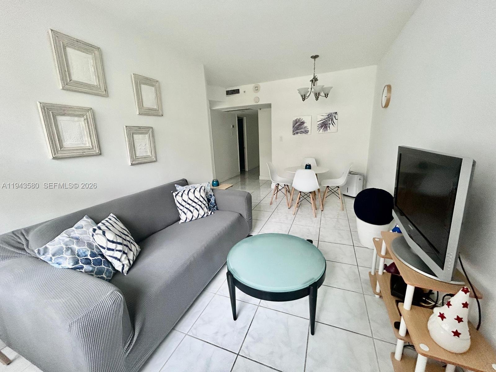 100 Lincoln Rd # 524, Miami Beach FL 33139