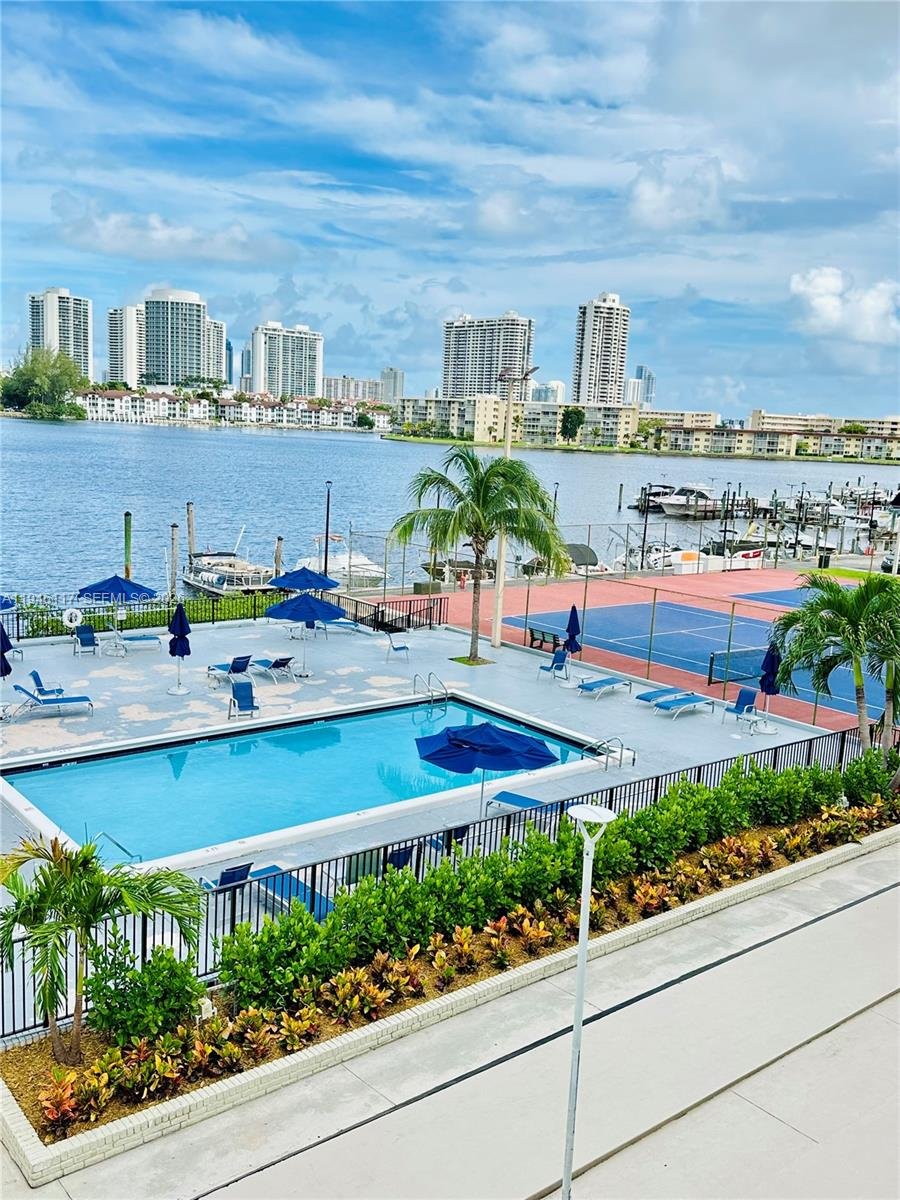 2750 NE 183rd St # 1607, Aventura FL 33160