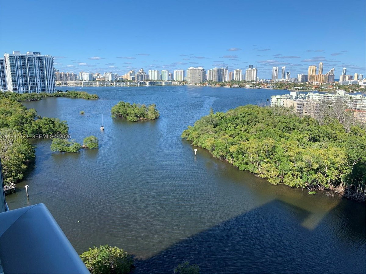 16385 Biscayne Blvd # 1417, North Miami Beach FL 33160