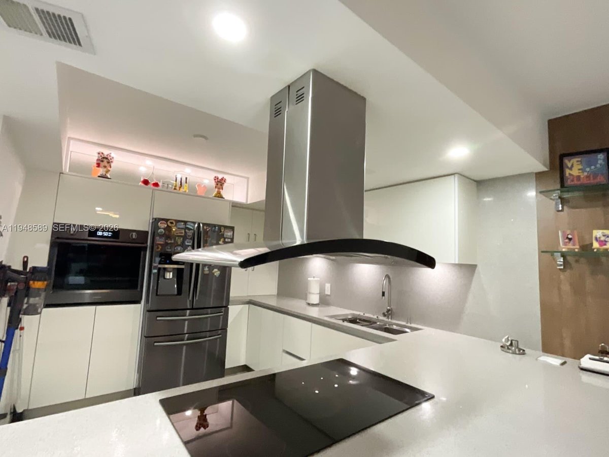 1301 NE Miami Gardens Dr # 501W, Miami FL 33179