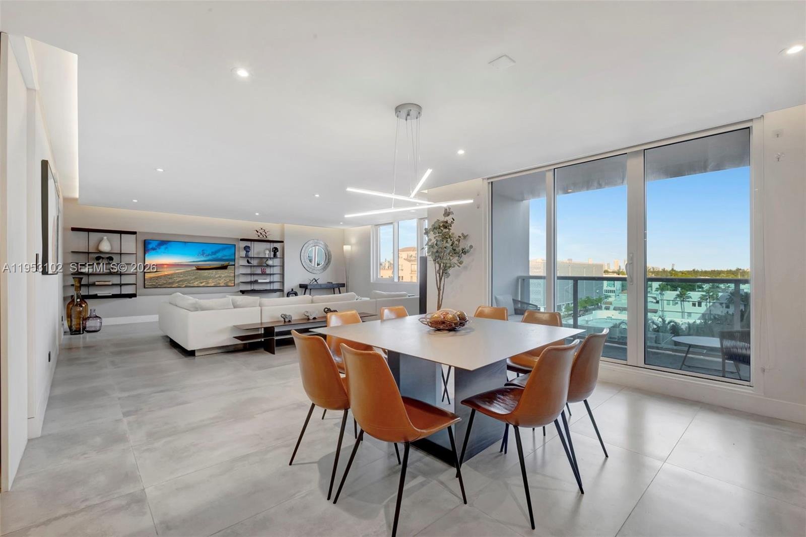 2301 Collins Ave, Miami Beach FL 33139