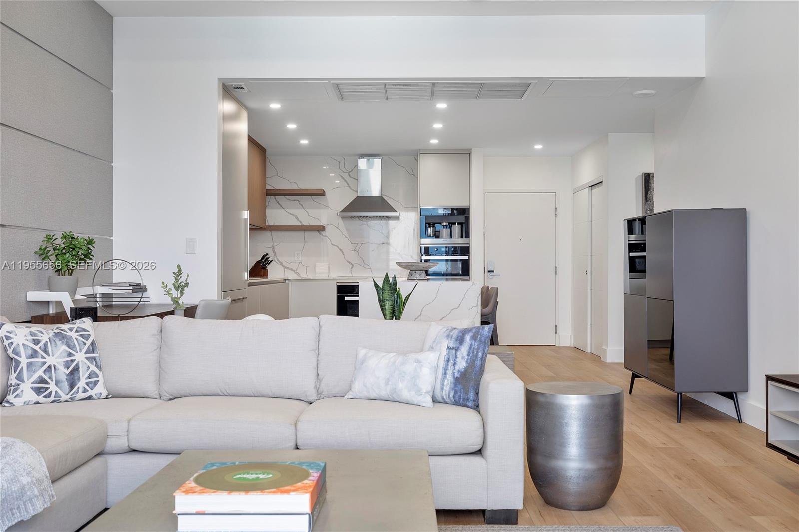 2301 Collins Ave # 1633, Miami Beach FL 33139