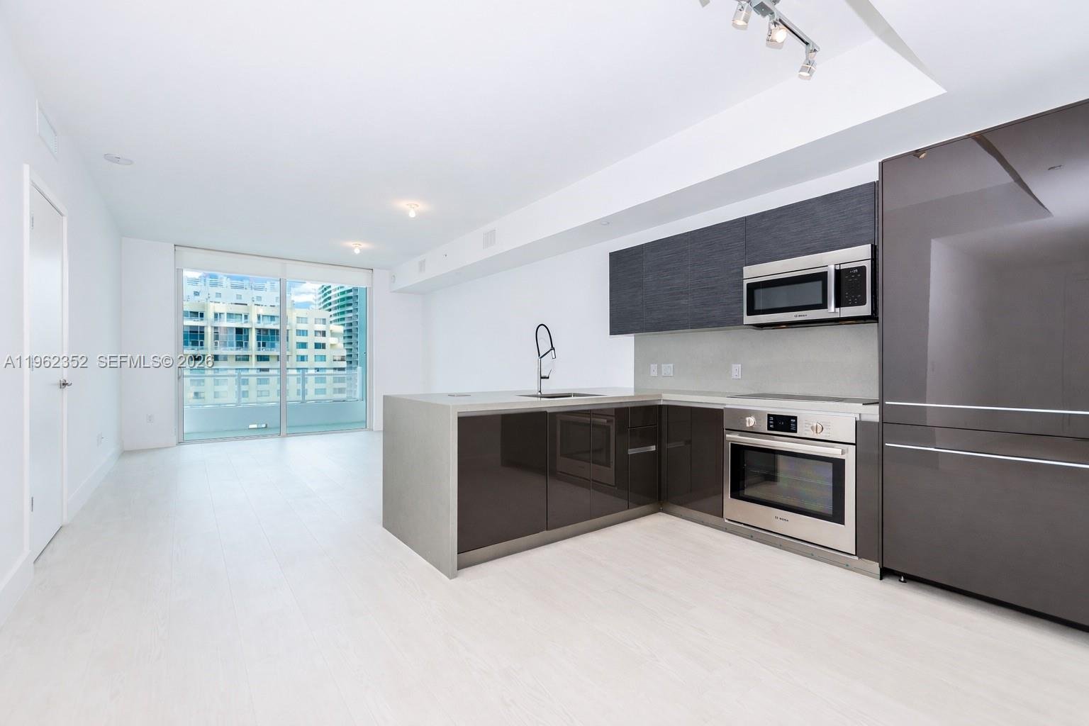 1080 Brickell Ave # 1706, Miami FL 33131