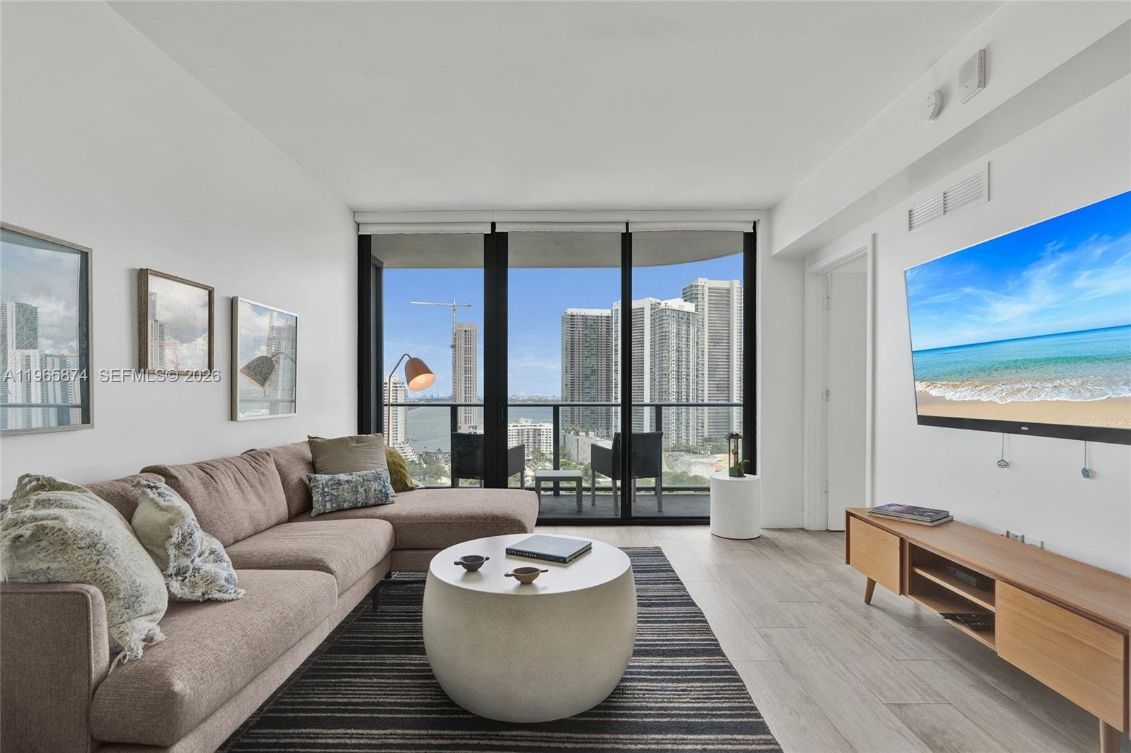 121 NE 34th St # 2205, Miami FL 33137