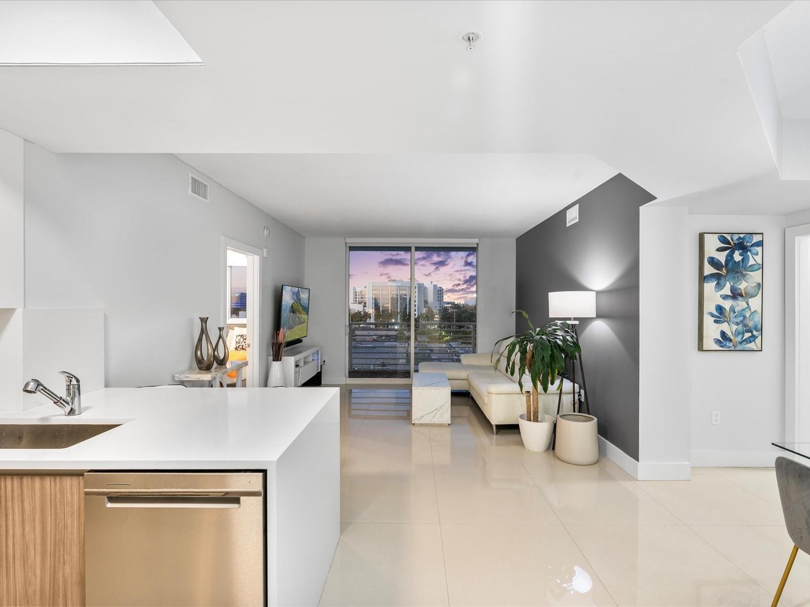 18800 NE 29th Avenue # 704, Aventura FL 33180