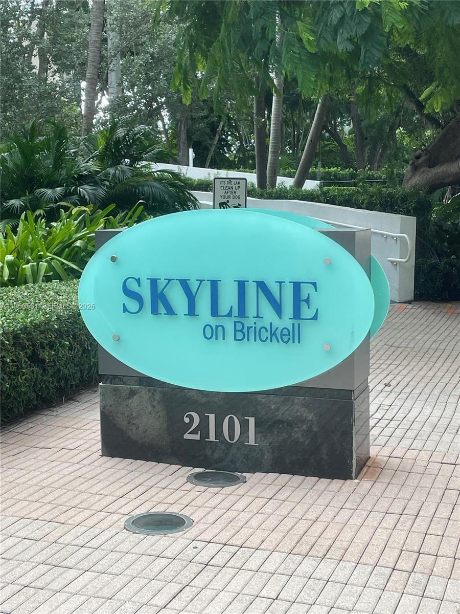 2101 Brickell Ave # 2202, Miami FL 33129